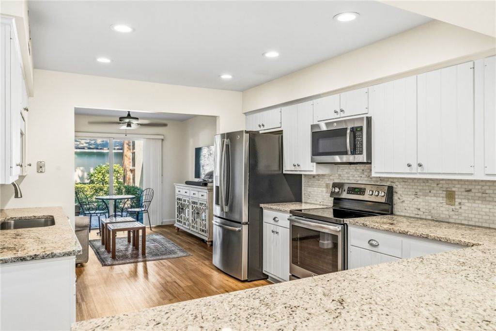 107 W Park Shores Circle, Unit 23W, Indian River Shores, FL 32963 Photo
