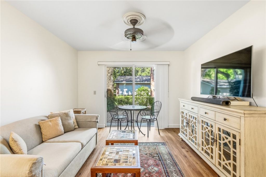 107 W Park Shores Circle, Unit 23W, Indian River Shores, FL 32963 Photo