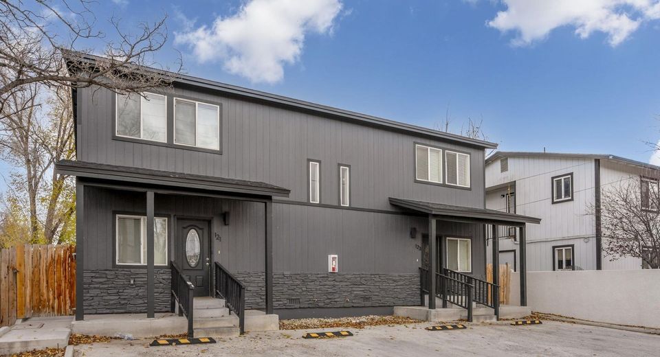 121 Caliente Street, Reno, NV 89509 Photo