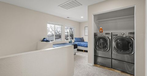 121 Caliente Street, Reno, NV 89509 Photo