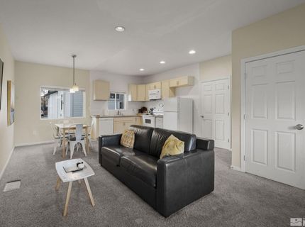 121 Caliente Street, Reno, NV 89509 Photo