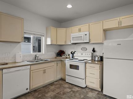 121 Caliente Street, Reno, NV 89509 Photo