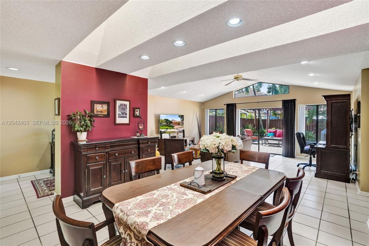 9355 NW 18th Pl, Plantation, FL 33322 Photo