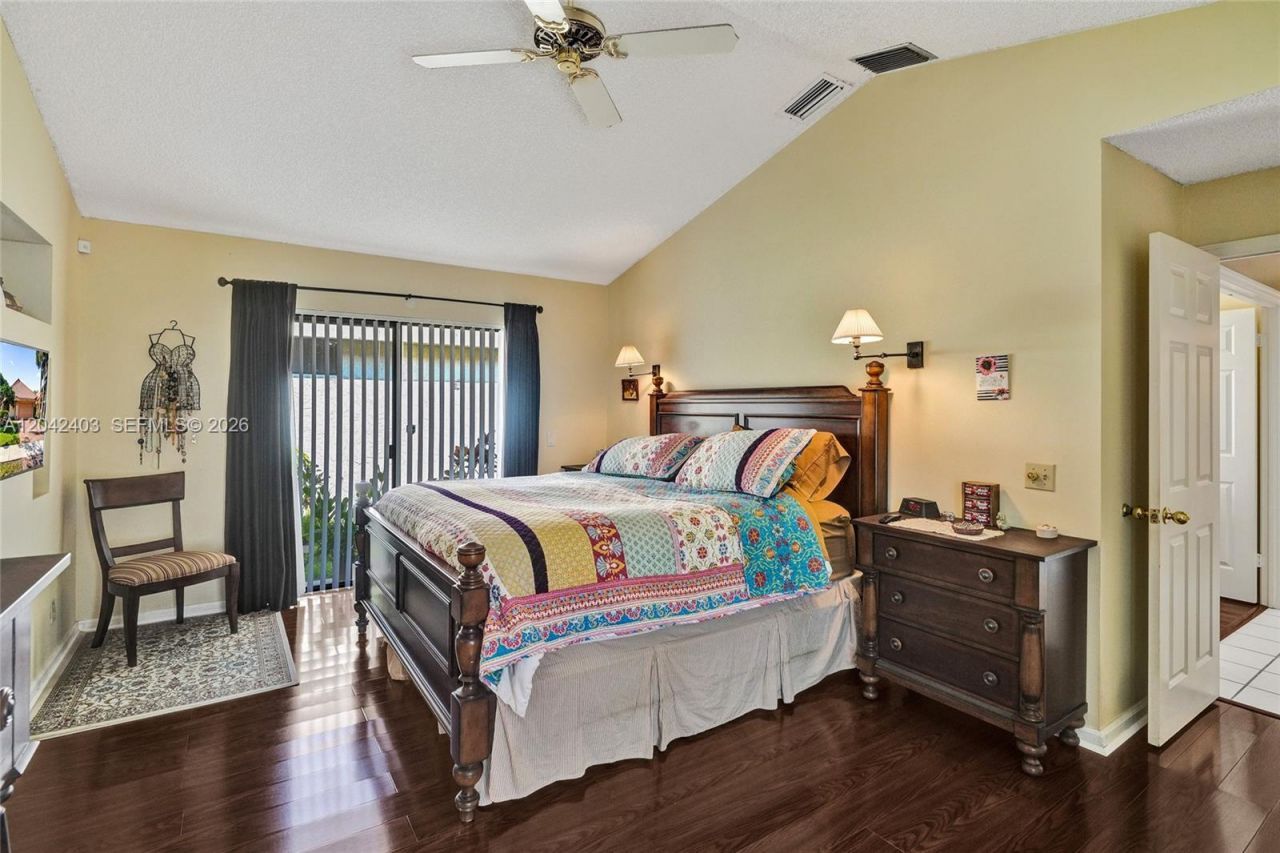 9355 NW 18th Pl, Plantation, FL 33322 Photo