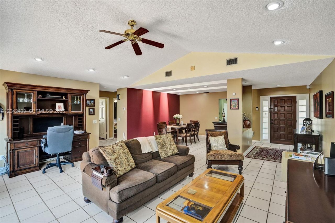 9355 NW 18th Pl, Plantation, FL 33322 Photo