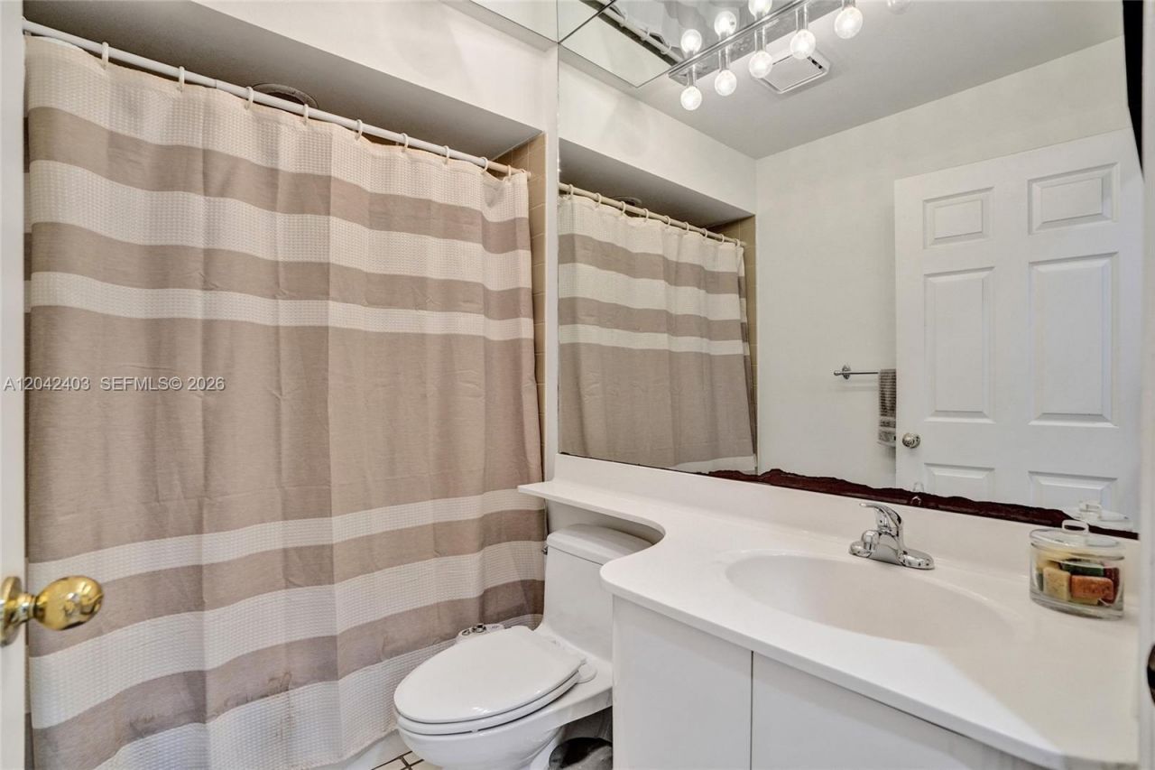 9355 NW 18th Pl, Plantation, FL 33322 Photo