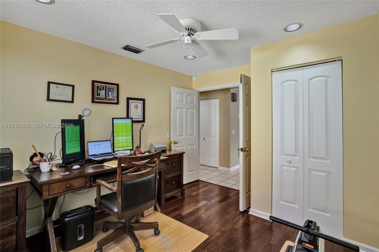 9355 NW 18th Pl, Plantation, FL 33322 Photo