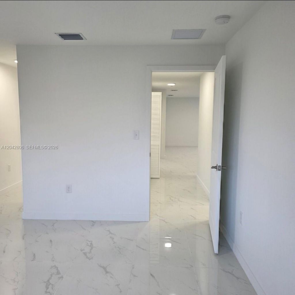 2729 NW 44 St , Unit 2729, Miami, FL 33142 Photo