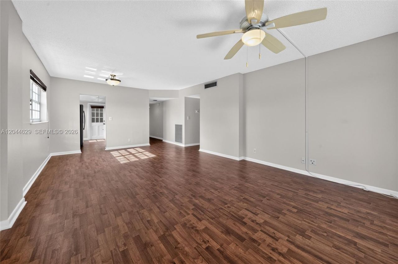 9101 W Sample Rd , Unit 306, Coral Springs, FL 33065 Photo