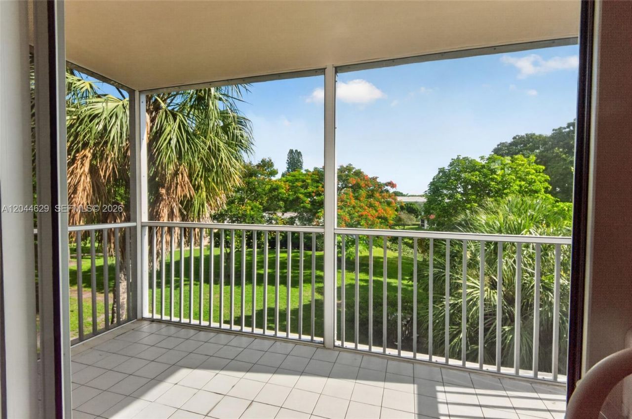 9101 W Sample Rd , Unit 306, Coral Springs, FL 33065 Photo
