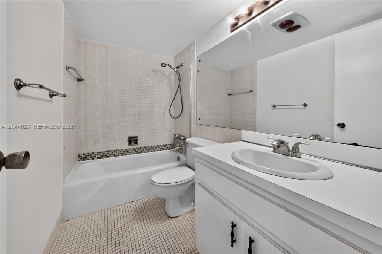 9101 W Sample Rd , Unit 306, Coral Springs, FL 33065 Photo