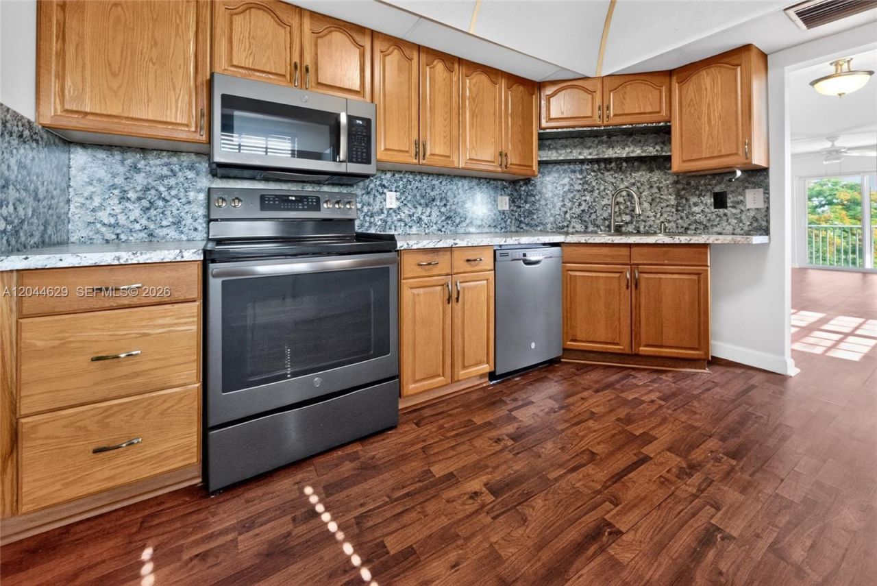 9101 W Sample Rd , Unit 306, Coral Springs, FL 33065 Photo