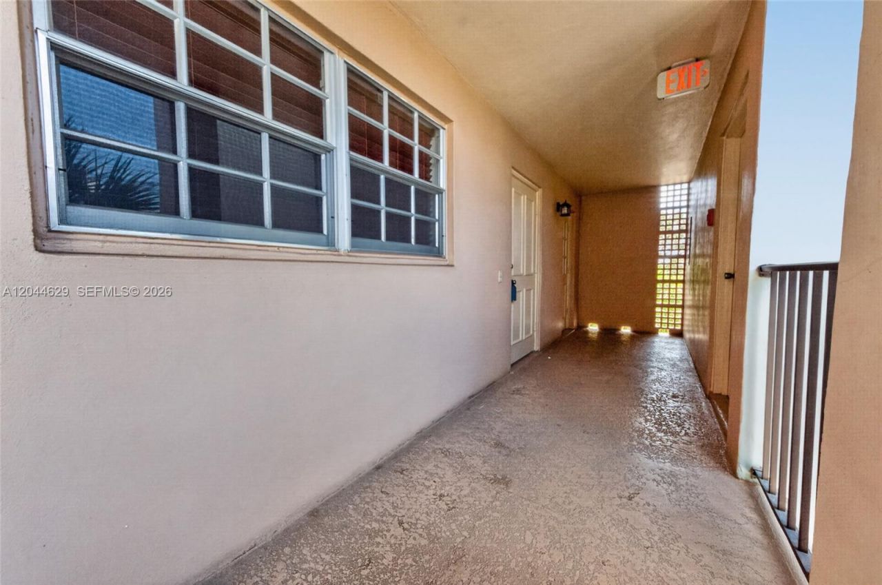 9101 W Sample Rd , Unit 306, Coral Springs, FL 33065 Photo