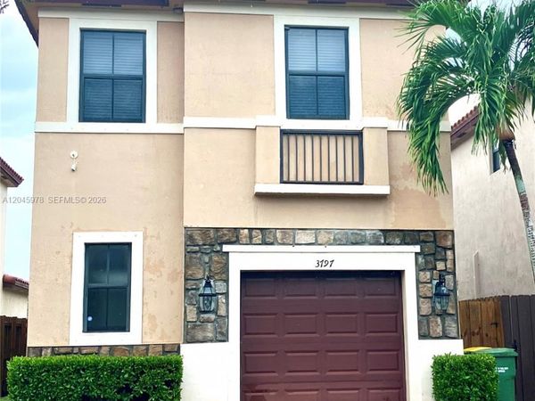 3797 NE 2nd St , Homestead, FL 33033
