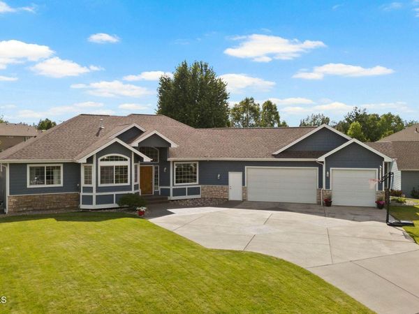 17110 E Daybreak Ln, Spokane Valley, WA 99016