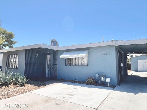 2300 Santa Clara Drive , Las Vegas, NV 89104