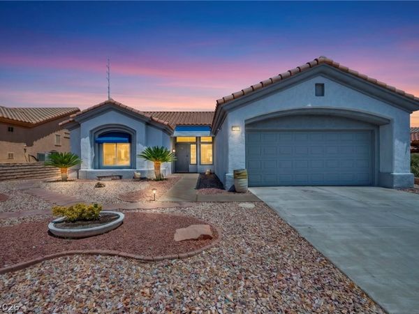10020 Villa Ridge Drive, Las Vegas, NV 89134