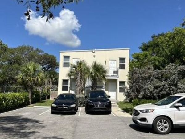 661 NW 21st Terrace, Unit A-d, Fort Lauderdale, FL 33311