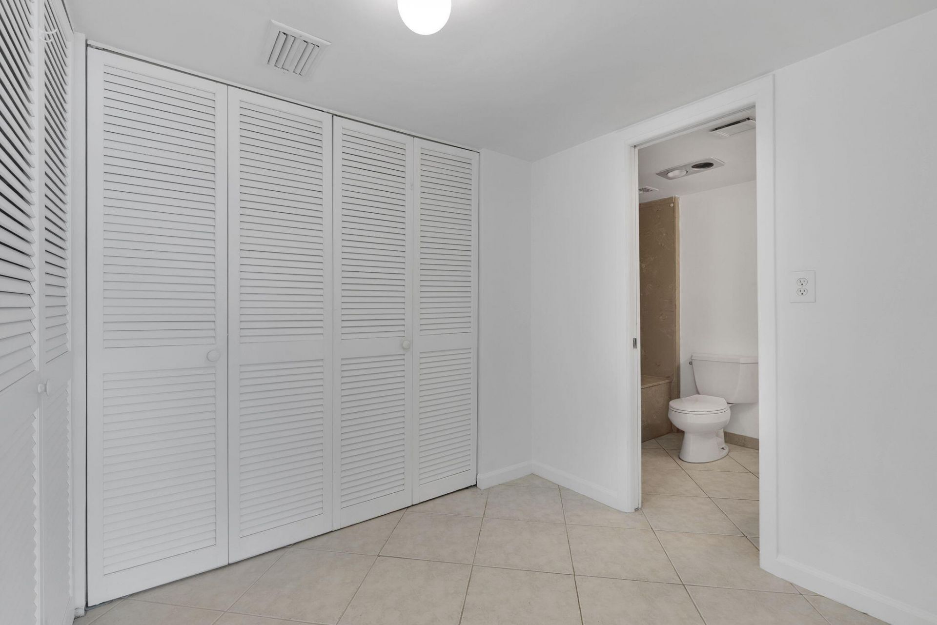750 N Ocean Boulevard, Unit 1904, Pompano Beach, FL 33062 Photo