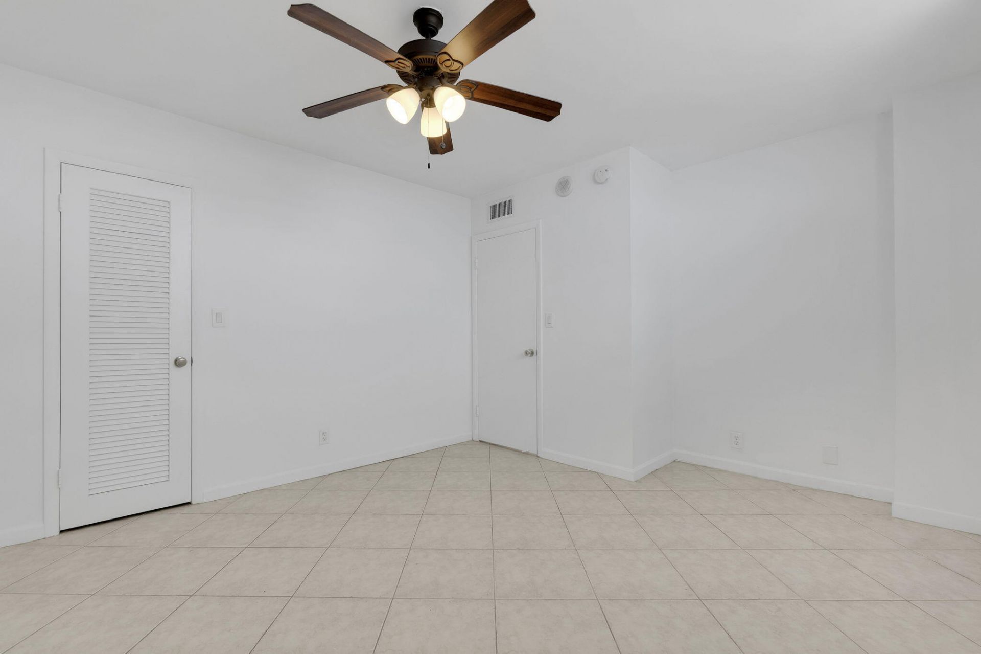750 N Ocean Boulevard, Unit 1904, Pompano Beach, FL 33062 Photo