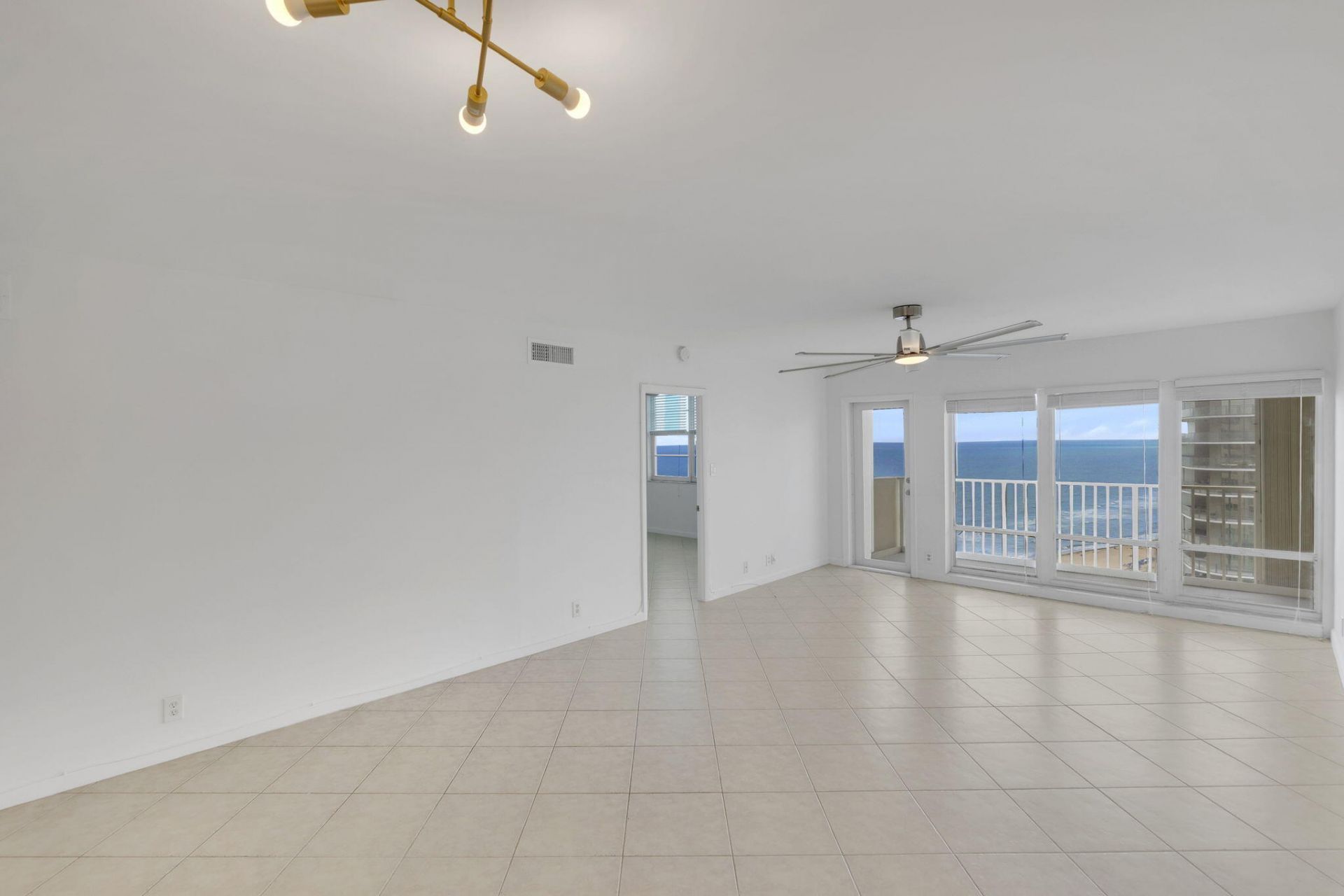 750 N Ocean Boulevard, Unit 1904, Pompano Beach, FL 33062 Photo