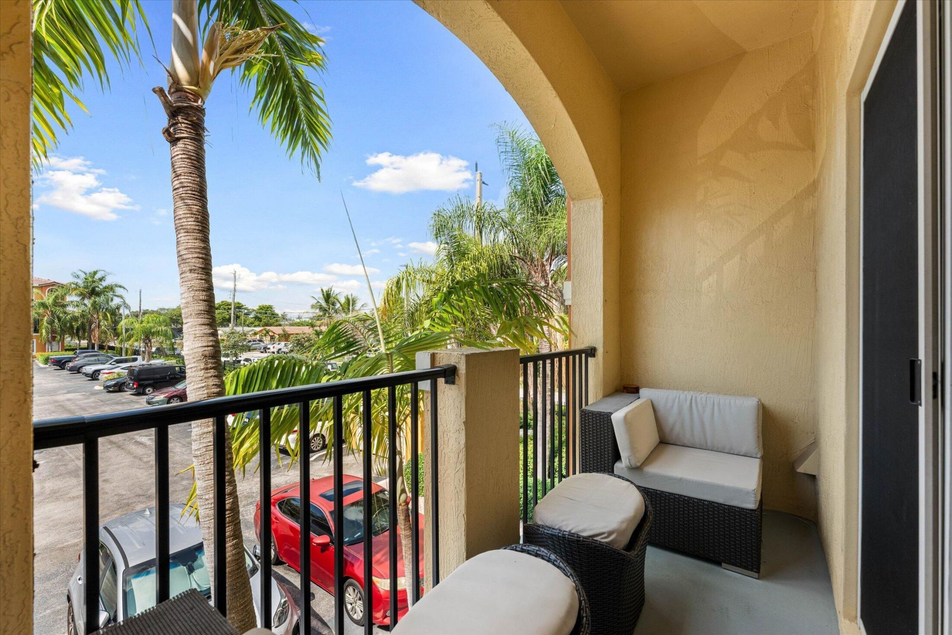 131 NW 2nd Avenue, Unit 3, Hallandale, FL 33009 Photo