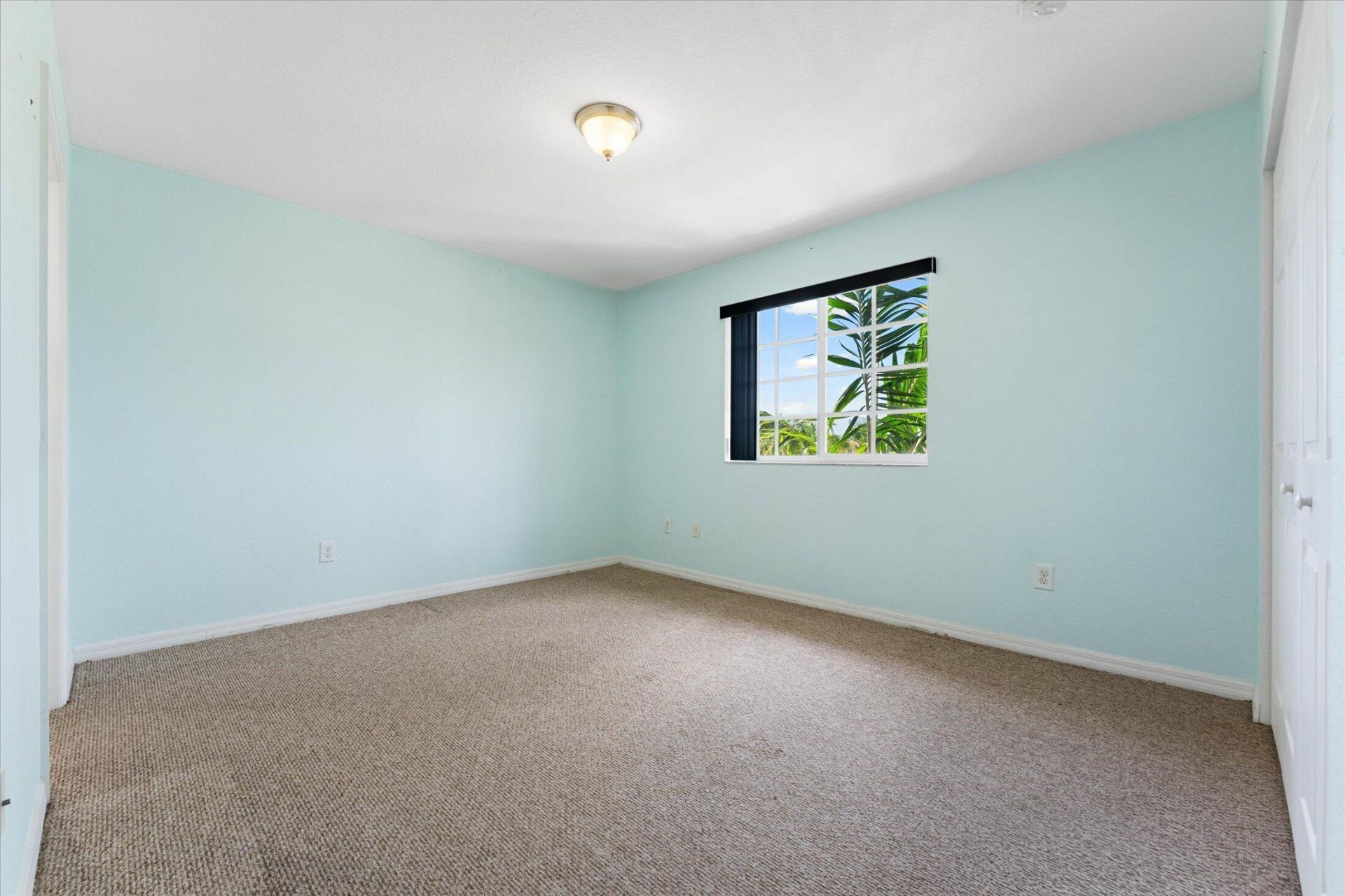 131 NW 2nd Avenue, Unit 3, Hallandale, FL 33009 Photo