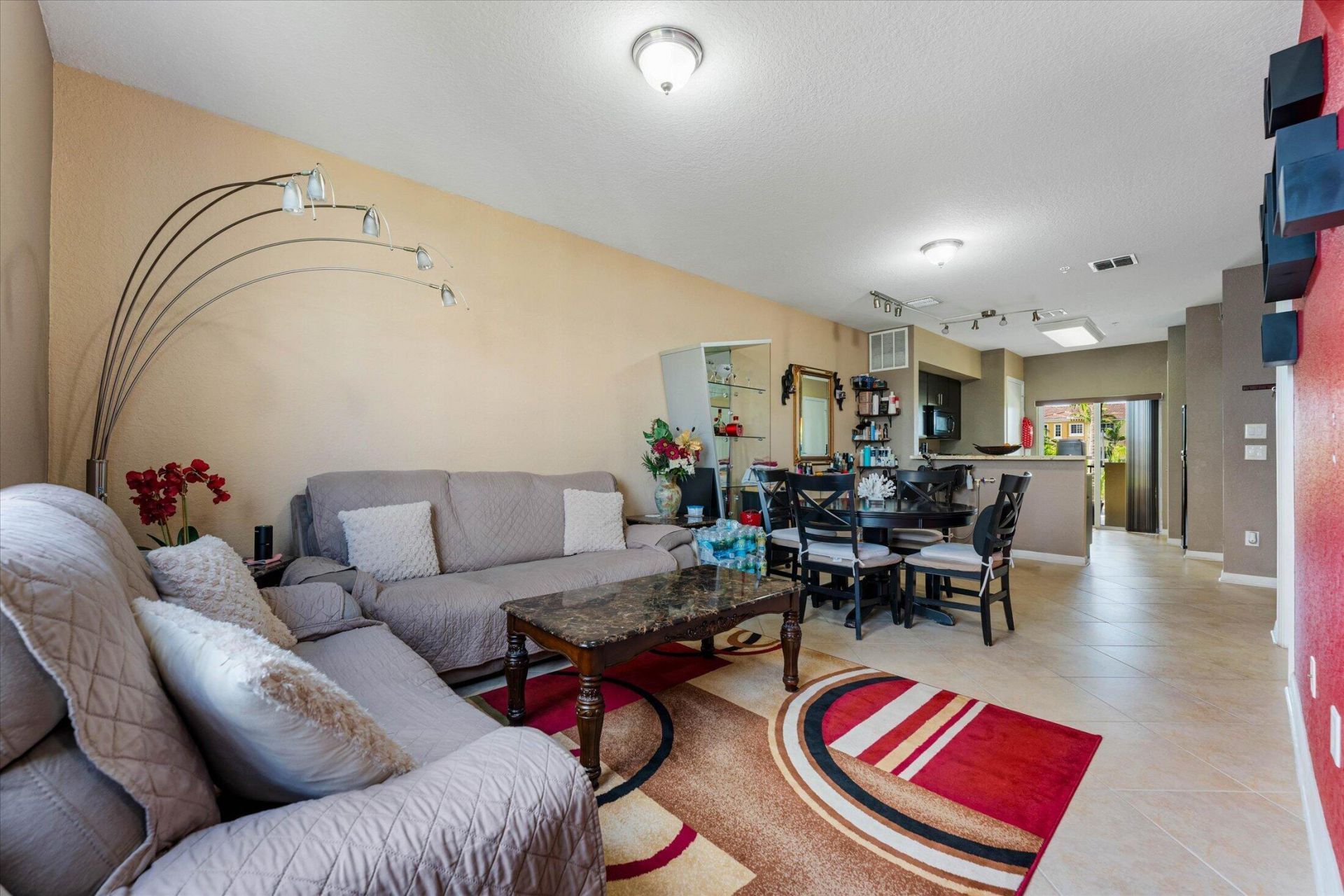 131 NW 2nd Avenue, Unit 3, Hallandale, FL 33009 Photo