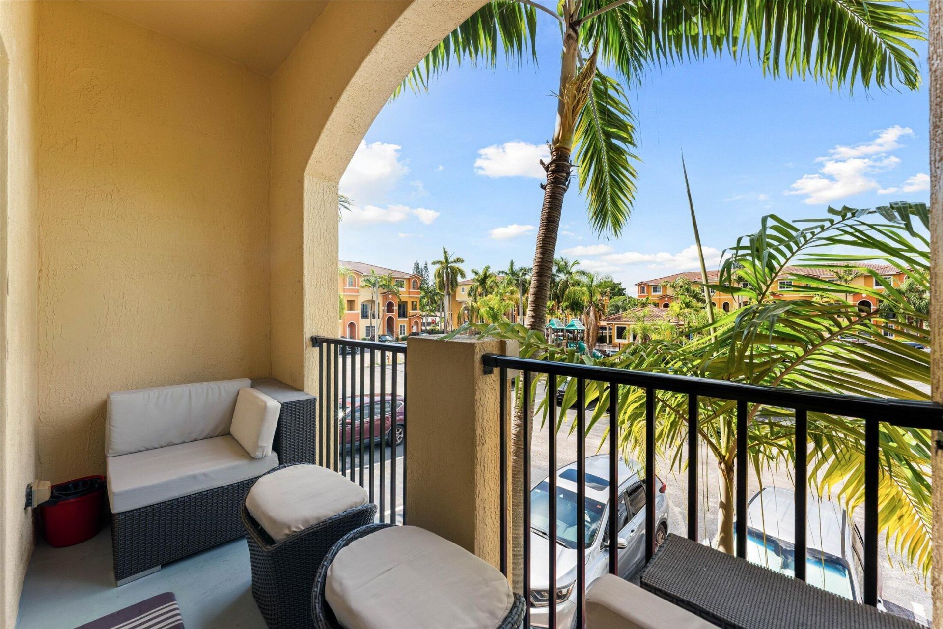 131 NW 2nd Avenue, Unit 3, Hallandale, FL 33009 Photo