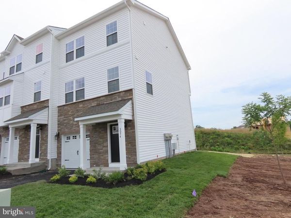 3074 MARTHA WAY, PENNSBURG, PA 18073