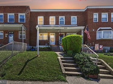 8133 GRAY HAVEN, DUNDALK, MD 21222