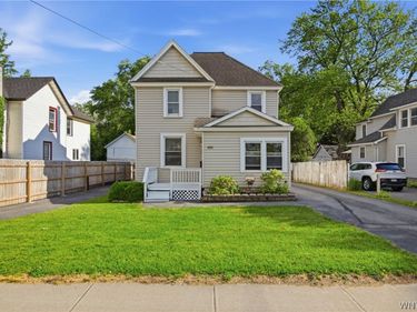 656 E Main Street, Batavia, NY 14020