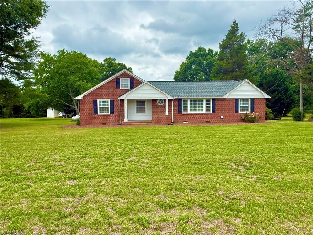1418 Pagetown Road, Yanceyville, NC 27244 Main Photo