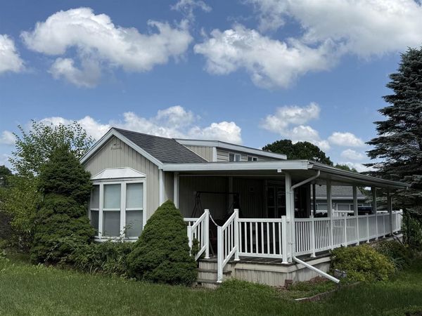 19 19th Hole Drive, Wisconsin Dells, WI 53965