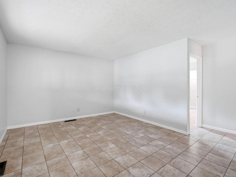 1286 Southfield Drive S, Columbus, OH 43207 Photo 5