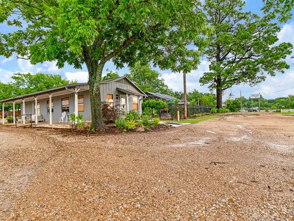 4645 Lamar Avenue, Paris, TX 75462