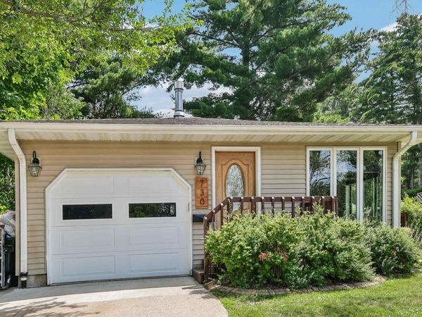 730 Meadow Lane, Reedsburg, WI 53959