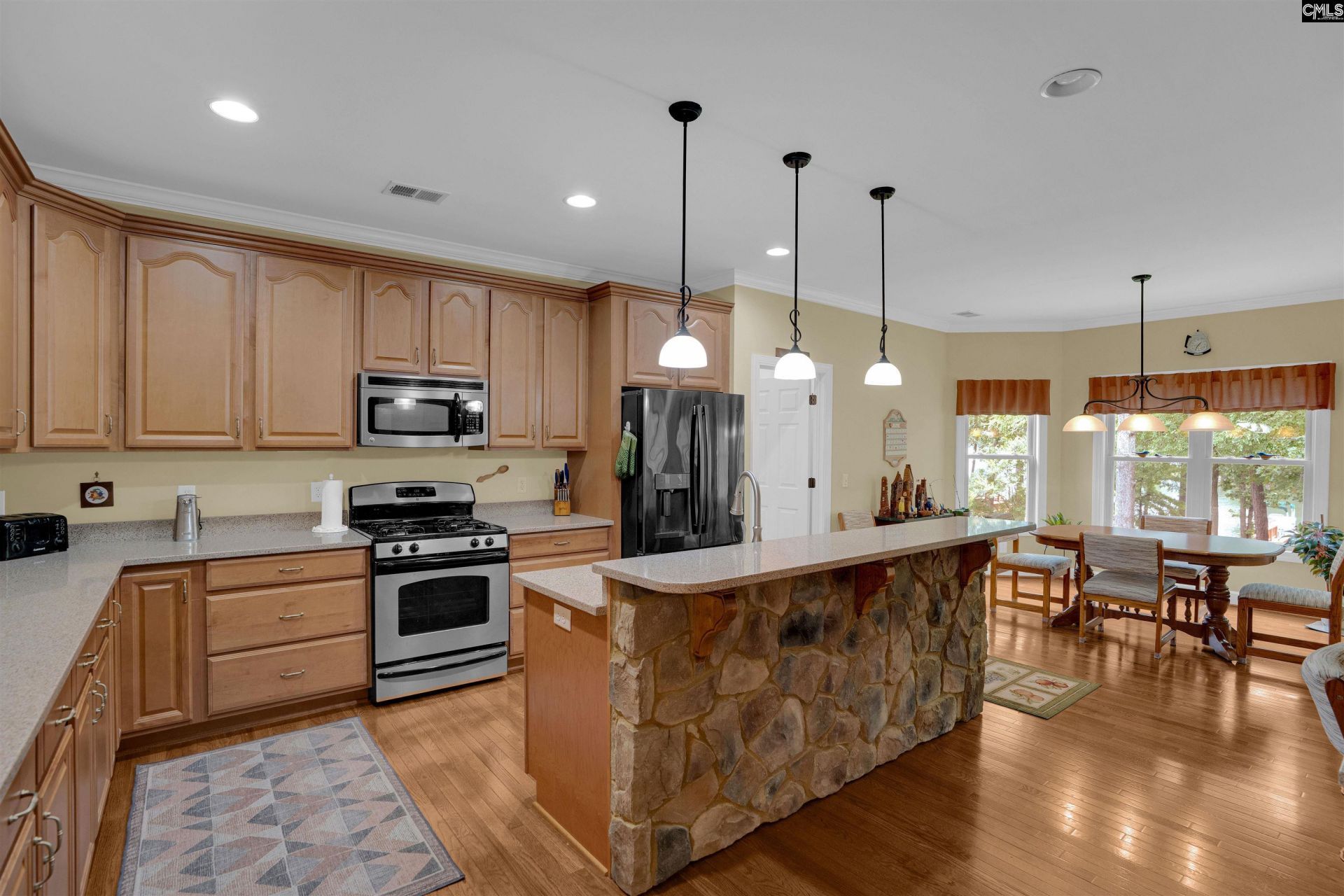 152 Summer Breeze Drive  Photo 8