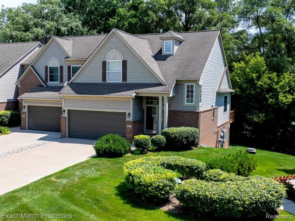 971 Sloane Court, White Lake Township, MI 48386 Main Photo