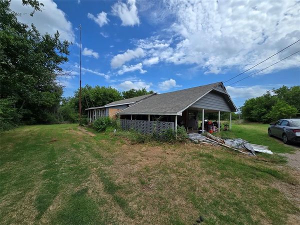 304281 E 1800 Road, Ratliff City, OK 73481
