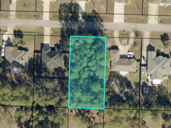 6555 Redfield Street, Navarre, FL 00000