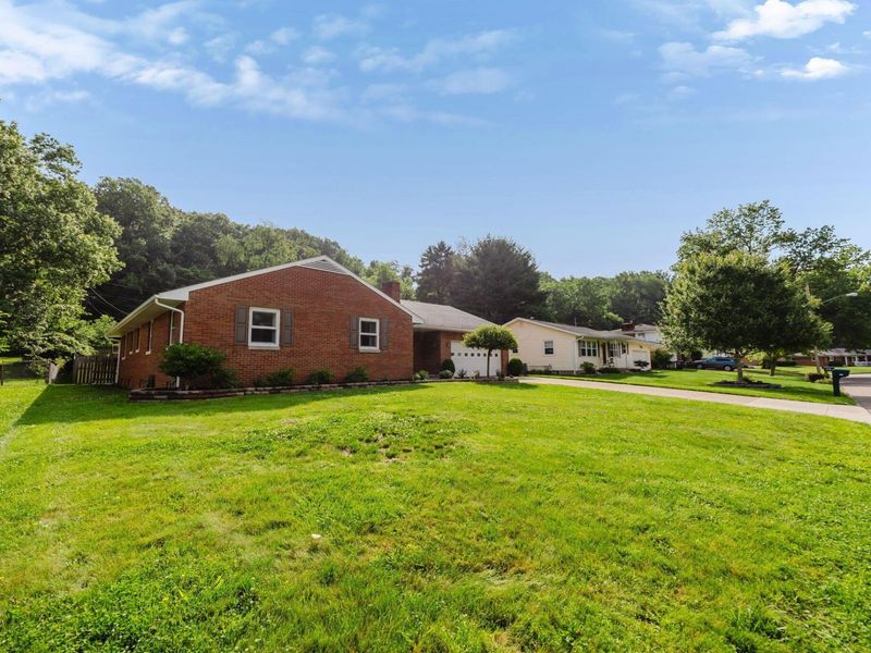 284 Scott Drive, Lancaster, OH 43130 Photo 2