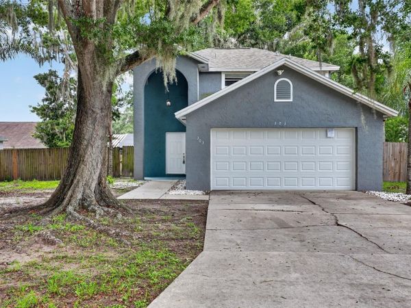 303 SUGAR CREEK DRIVE , PLANT CITY, FL 33563