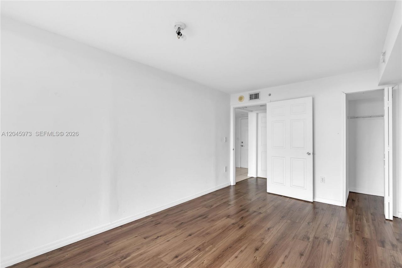 1690 SW 27th Ave , Unit 608, Miami, FL 33145 Photo