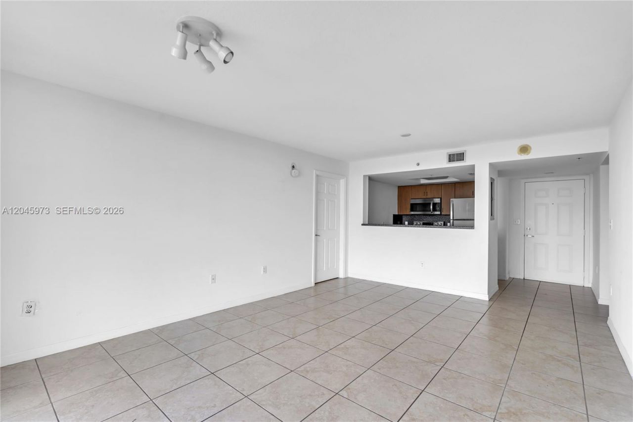 1690 SW 27th Ave , Unit 608, Miami, FL 33145 Photo