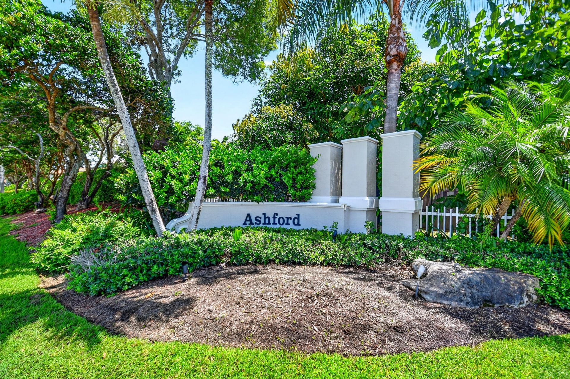 2520 Glendale Place, Royal Palm Beach, FL 33411 Photo