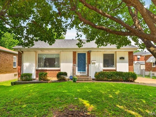 7137 Marwinette Avenue, St Louis, MO 63116