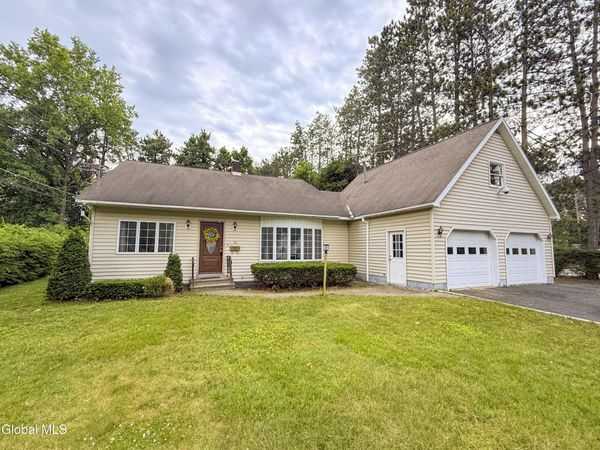 72 Pashley Road, Glenville, NY 12302
