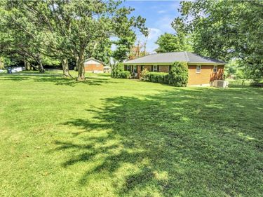 70 Goodnight Terrace Road , Cave City, KY 42127