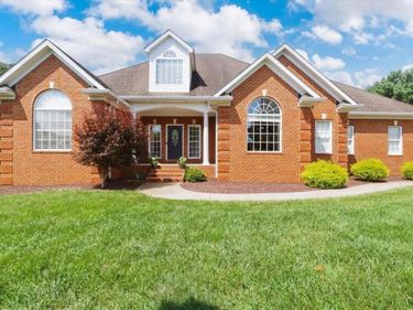 121 Stagecoach Drive , Alvaton, KY 42122